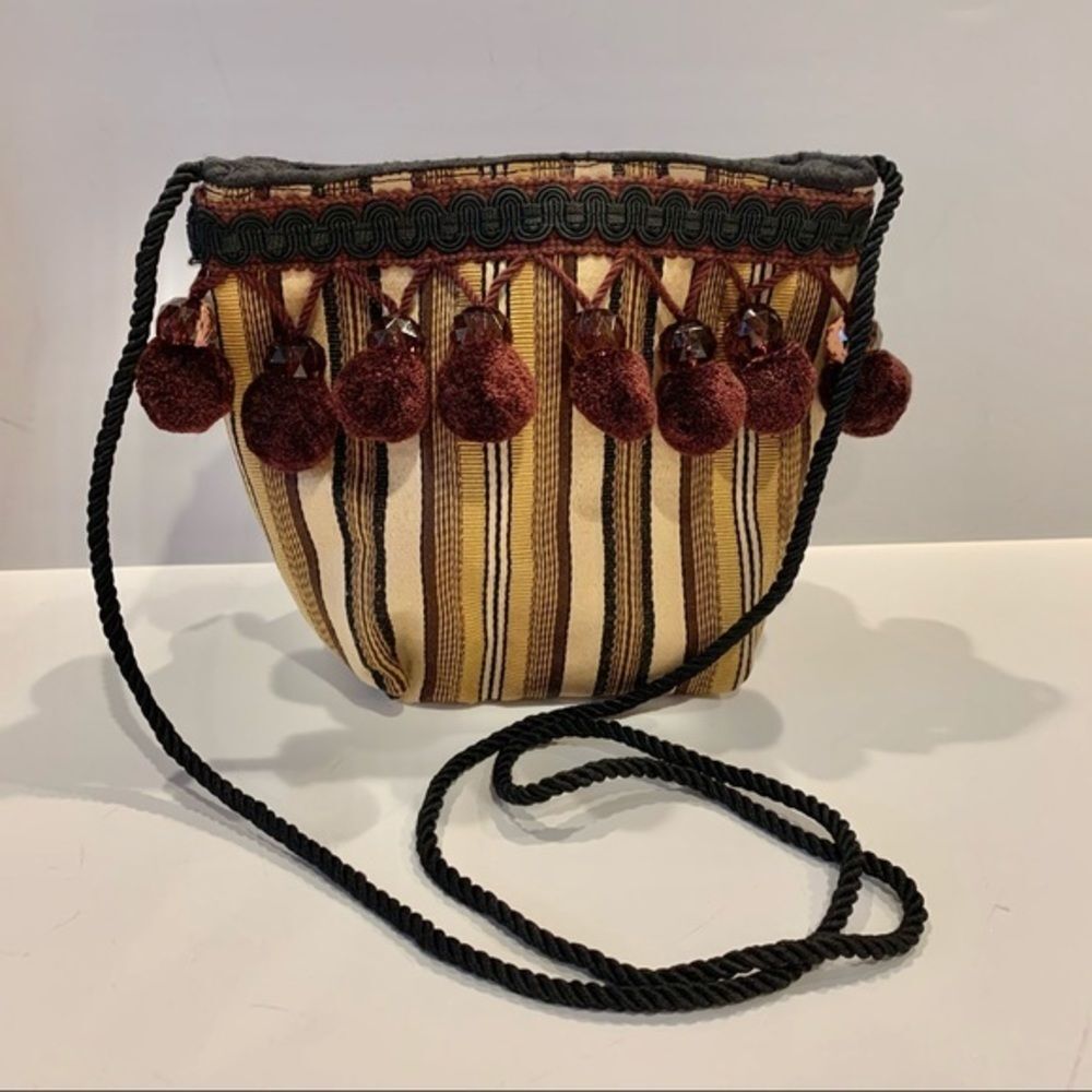 Remnants by Karen Custom Hand Made‎  purse